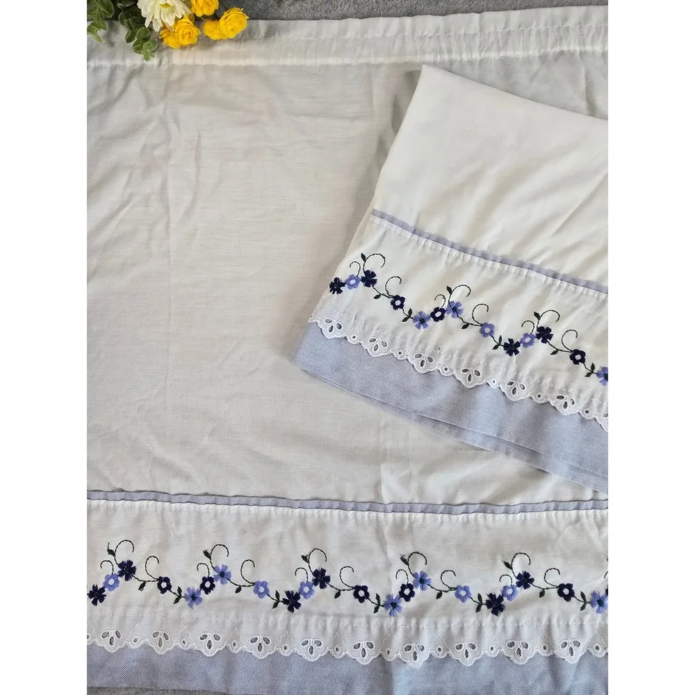 Vintage Embroidered Floral Cafe Curtains 2 Panels Eyelet Lace Cottagecore Chic
